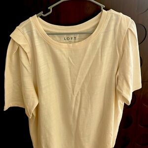 Creme capped sleeve Tshirt